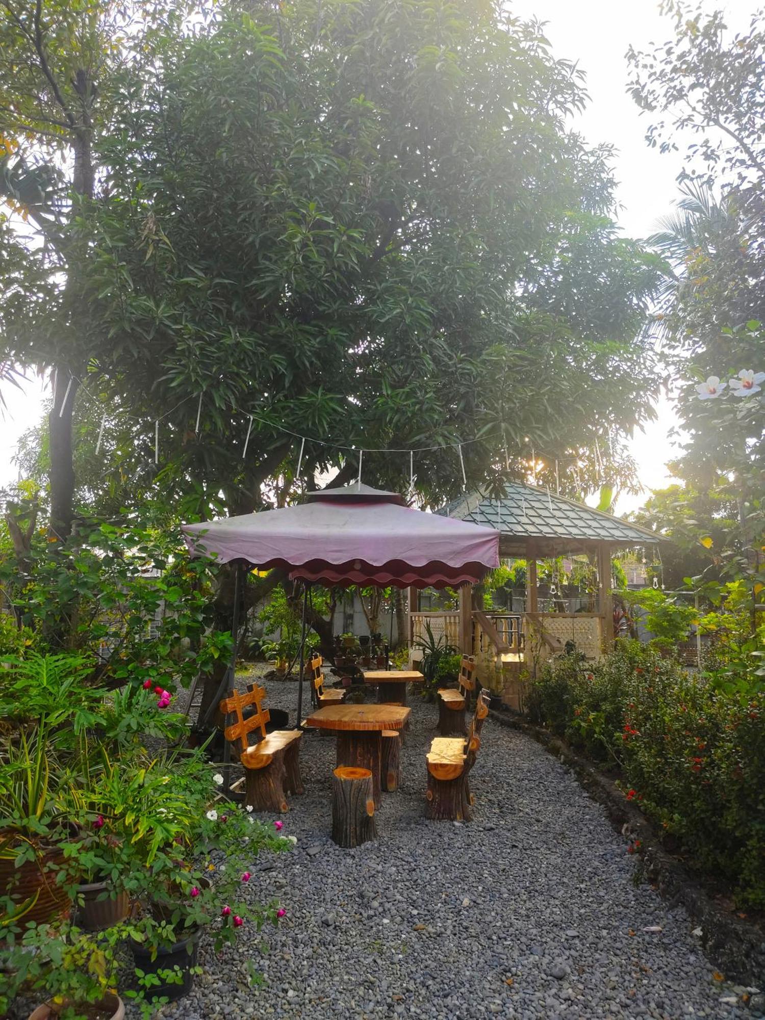 Monte Rio Gardens Bed & Breakfast Alaminos Exterior foto